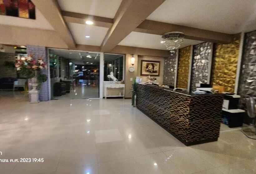 ホテル Topten Grand