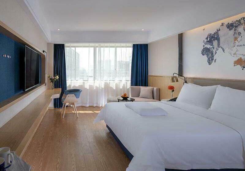 Kyriad Marvelous Hotel Shenzhen Longhua Mission Hills Bamboo Village Subway Station