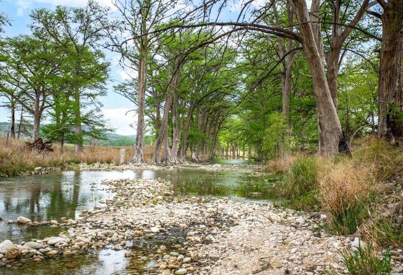 Pensionat River Bend Hideaway On Medina