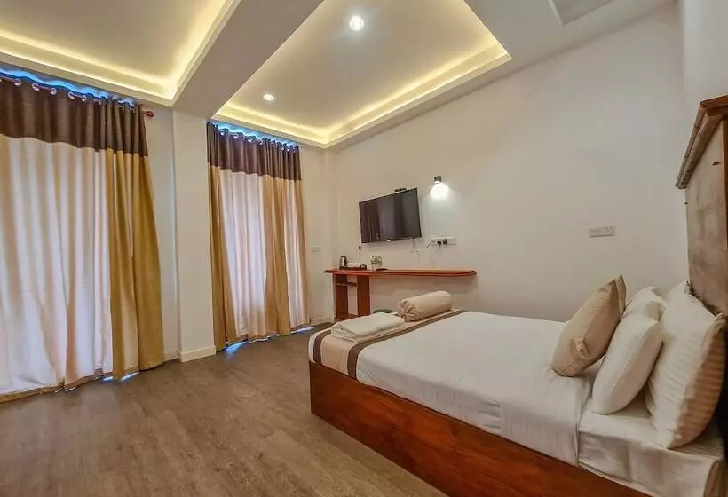 Top Rich Hotel Nuwara Eliya