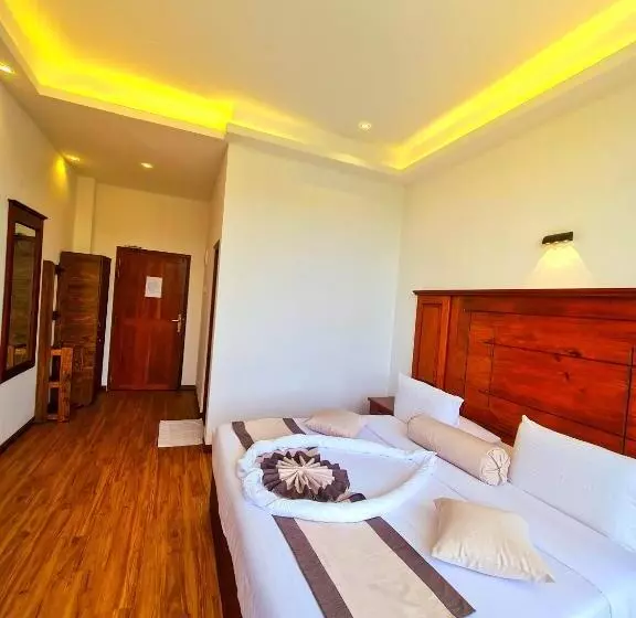 Top Rich Hotel Nuwara Eliya