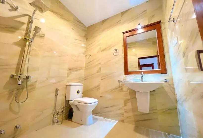 Top Rich Hotel Nuwara Eliya