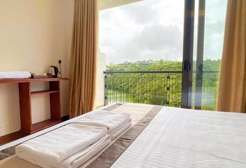 Top Rich Hotel Nuwara Eliya