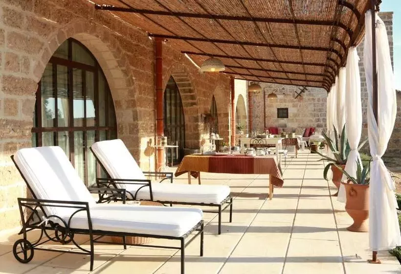 تختخواب و صبحانه Masseria Fano Relais & Wine