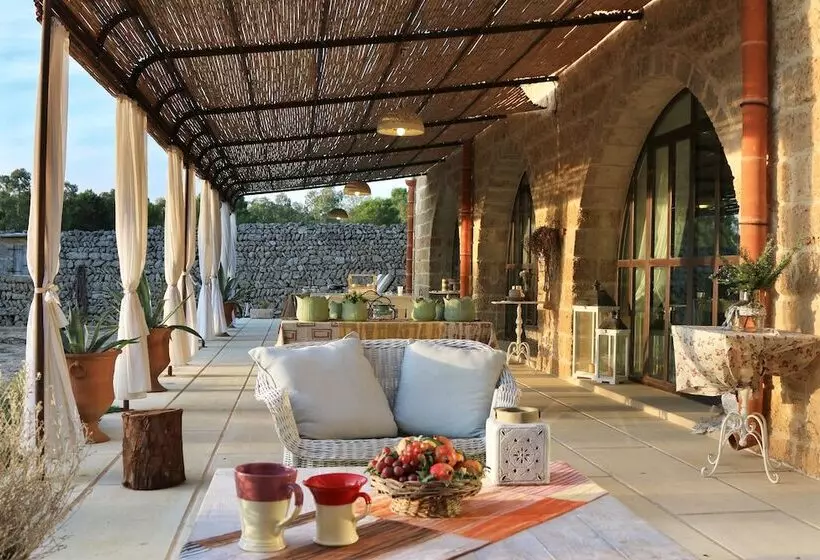 تختخواب و صبحانه Masseria Fano Relais & Wine
