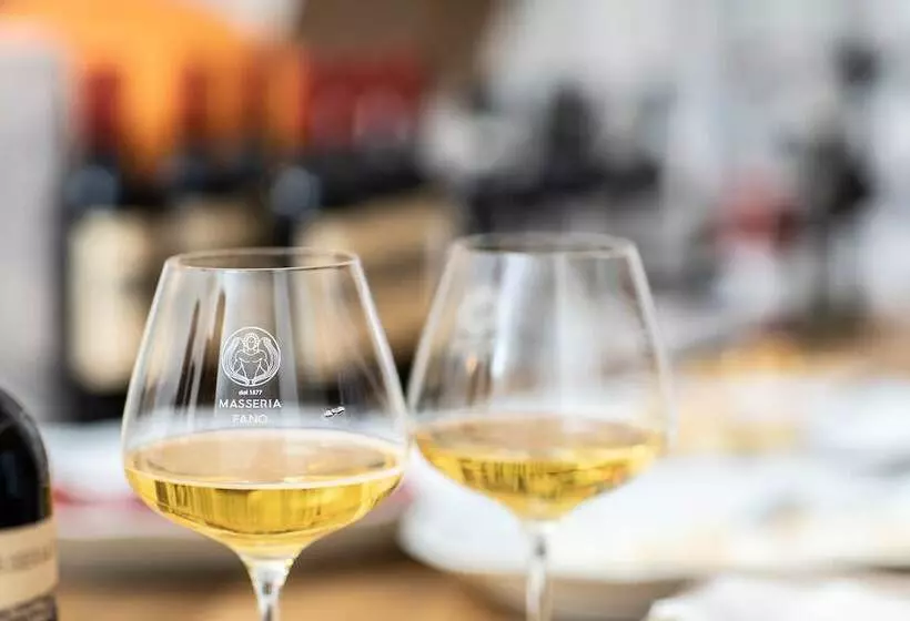 تختخواب و صبحانه Masseria Fano Relais & Wine