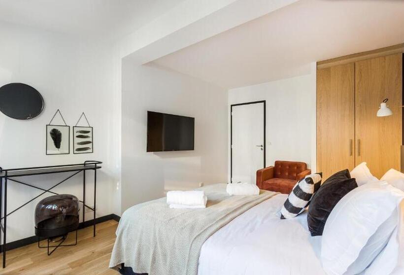 Cmg   Champs Elysées Boetie 4df