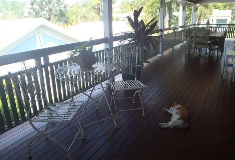 Driftwood Bed And Breakfast