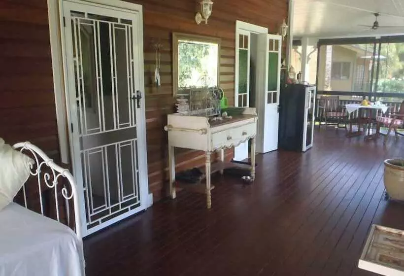 Driftwood Bed And Breakfast