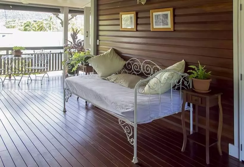 Driftwood Bed And Breakfast