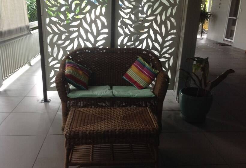 Driftwood Bed And Breakfast