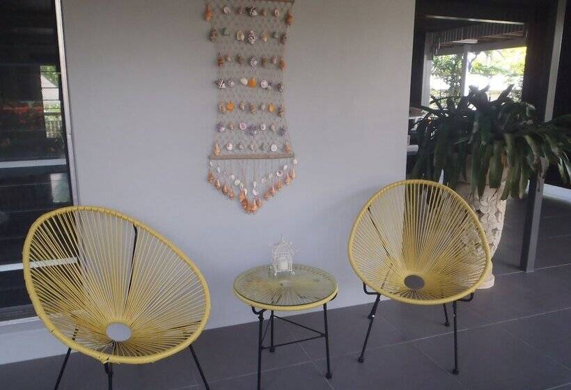 Driftwood Bed And Breakfast