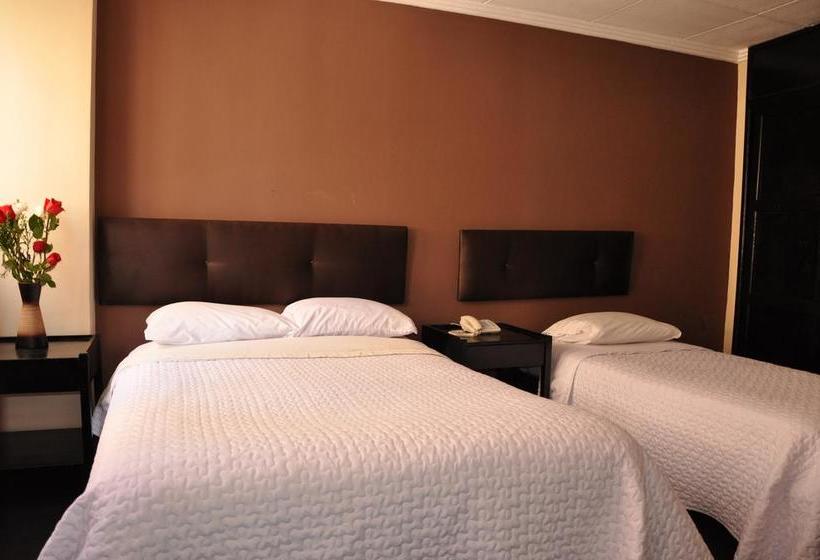 فندق Catedral Cuenca