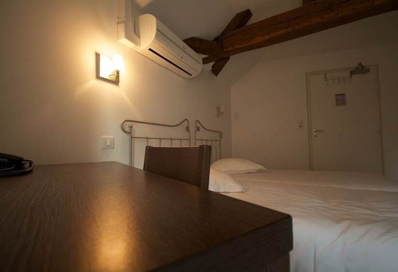 ホテル Hôtel Le Magellan