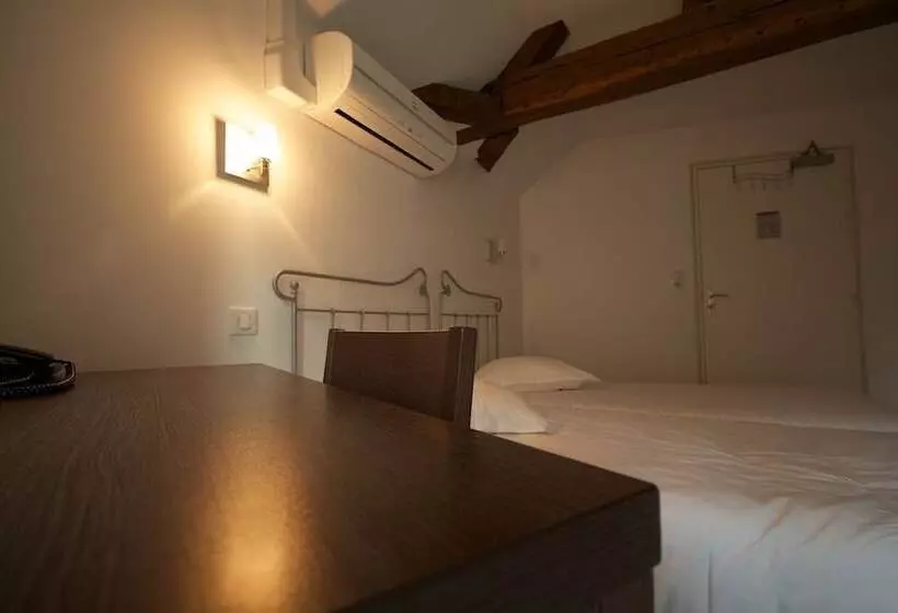 ホテル Hôtel Le Magellan