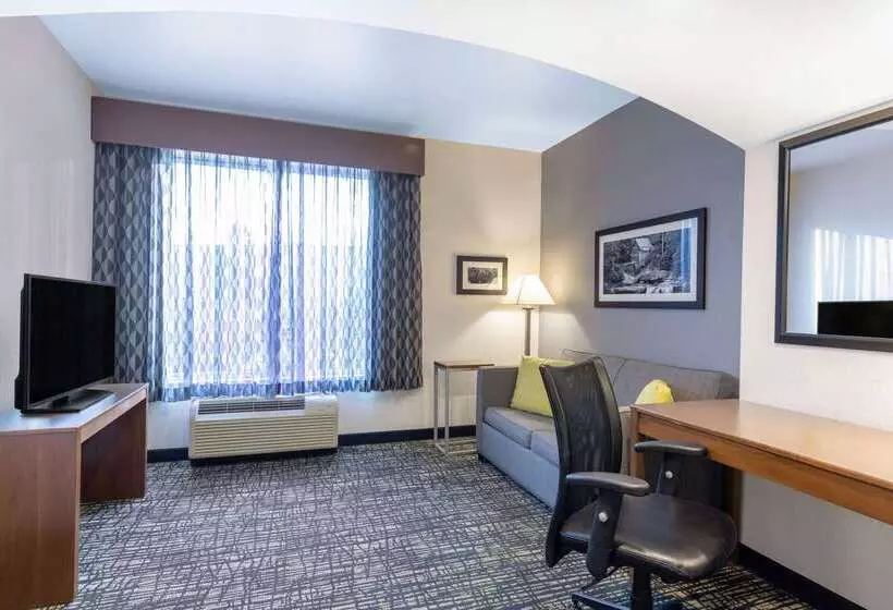 ホテル La Quinta By Wyndham Morgantown