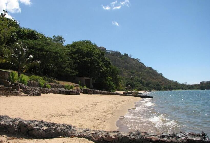 酒店 Nkhudzi Beach Lodge