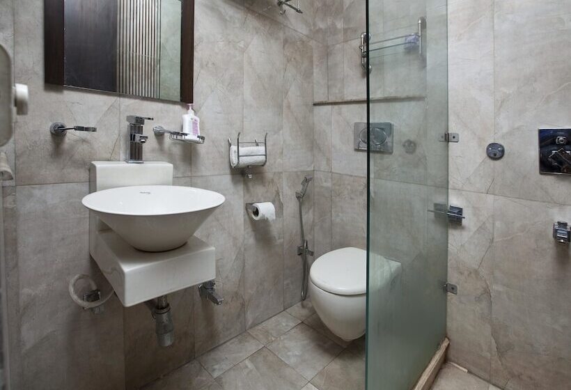 Отель Oyo Premium Near Mega Mall