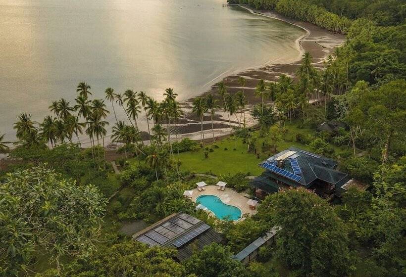 فندق Playa Cativo Lodge