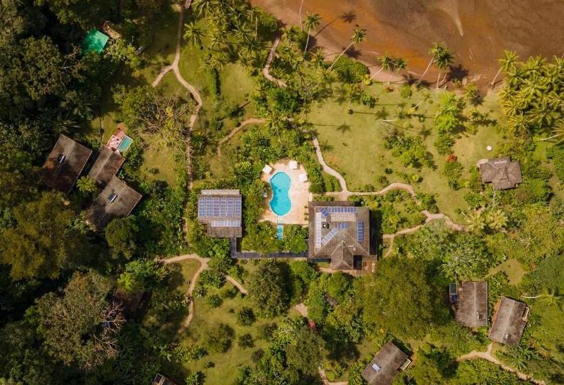 فندق Playa Cativo Lodge