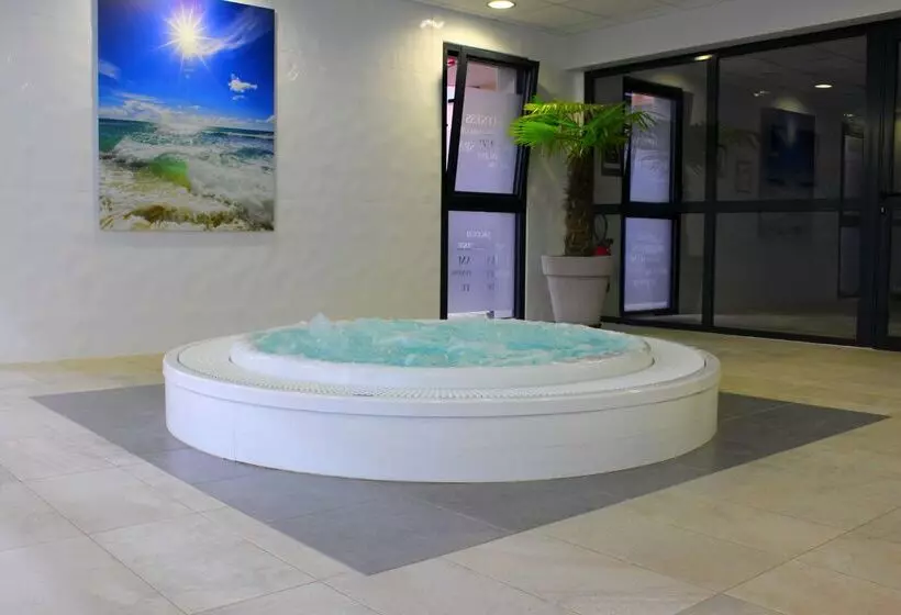 Kyriad Prestige Residence & Spa Cabourg Dives Sur Mer