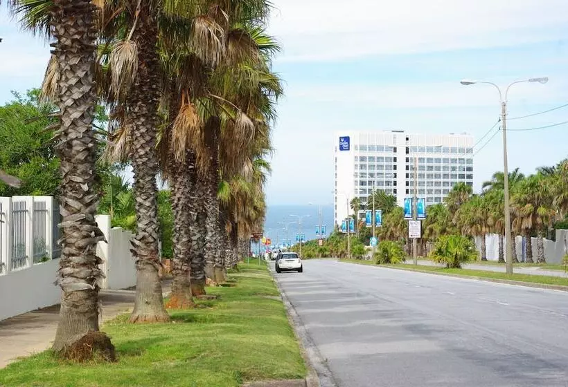 پانسیون Aqua Marine Guest House