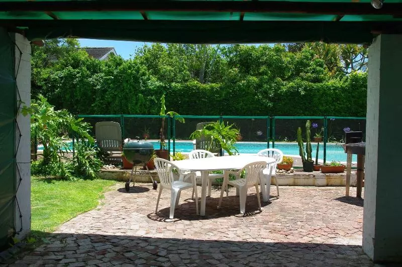 پانسیون Aqua Marine Guest House