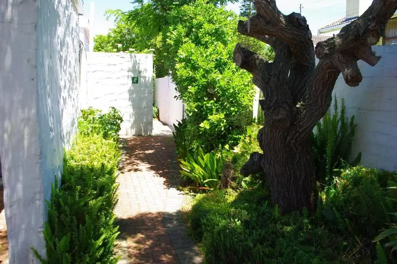 پانسیون Aqua Marine Guest House