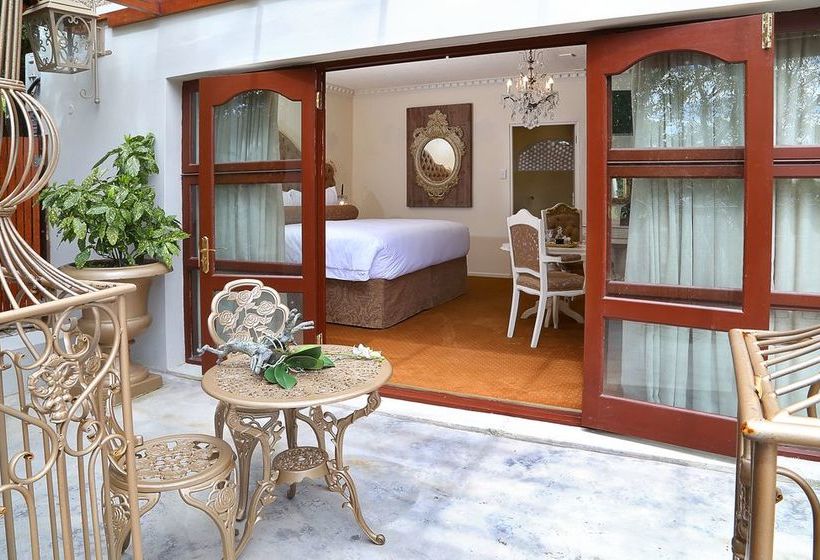 פנסיון Rexford Manor Guesthouse