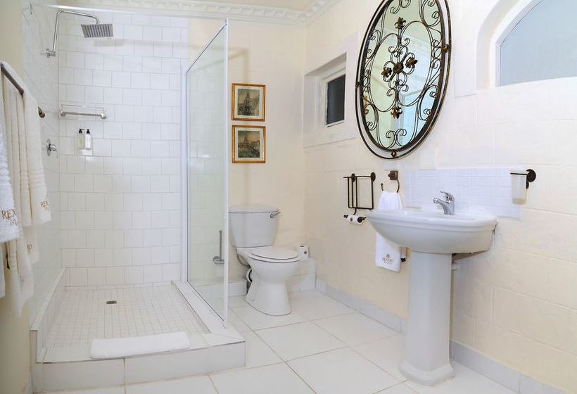 פנסיון Rexford Manor Guesthouse