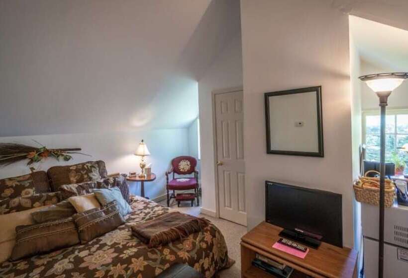 Stone Haus Bed & Breakfast