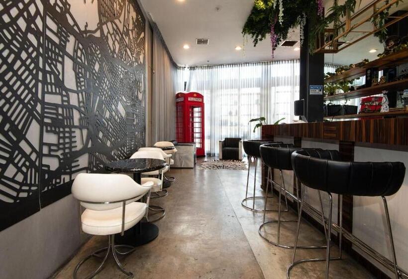 בית מלון כפרי The Audemar