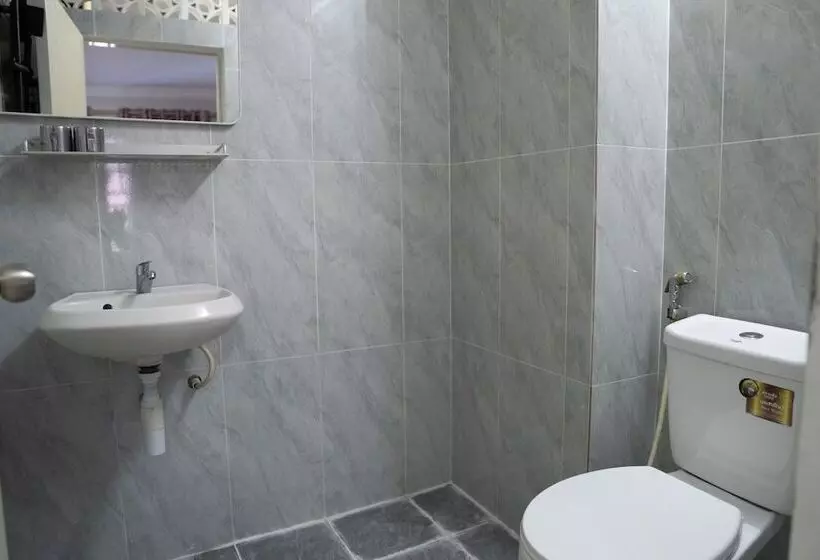 ペンション Empire House, Phnom Penh