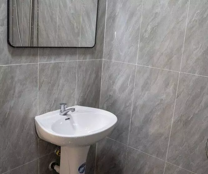 ペンション Empire House, Phnom Penh