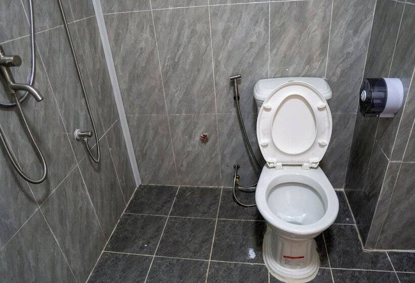 פנסיון Empire House, Phnom Penh