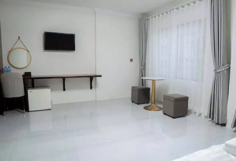 ペンション Empire House, Phnom Penh