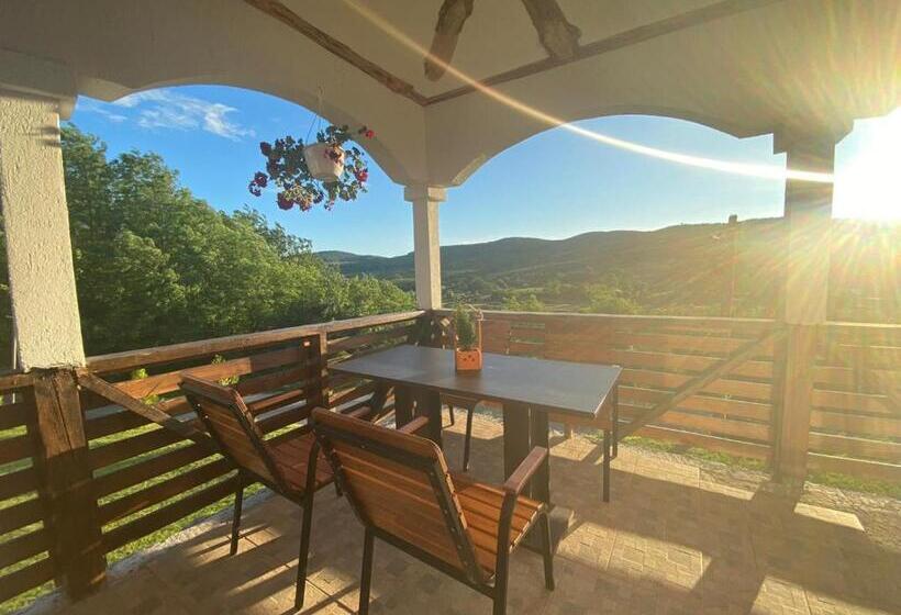 Pensiunea La Popa’s