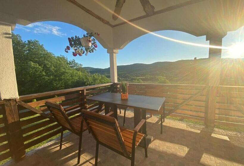 Pensiunea La Popa’s