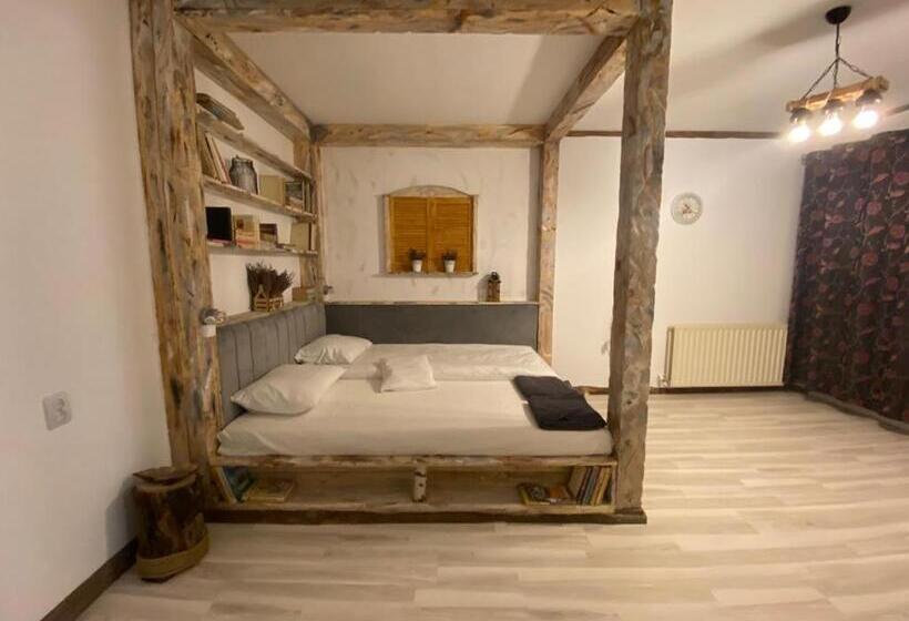 Pensiunea La Popa’s