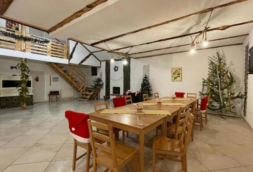 Pensiunea La Popa’s