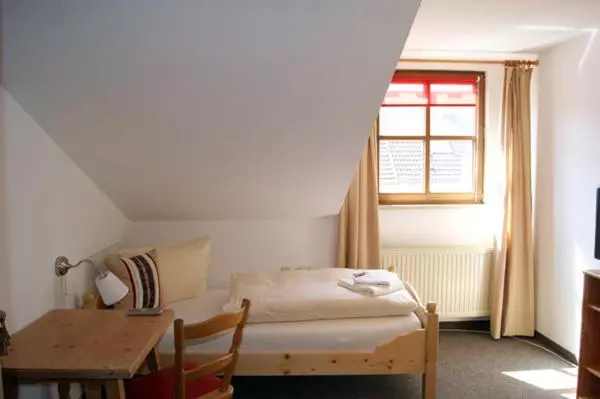 Retkeilymaja Gasthof Zum Hirsch