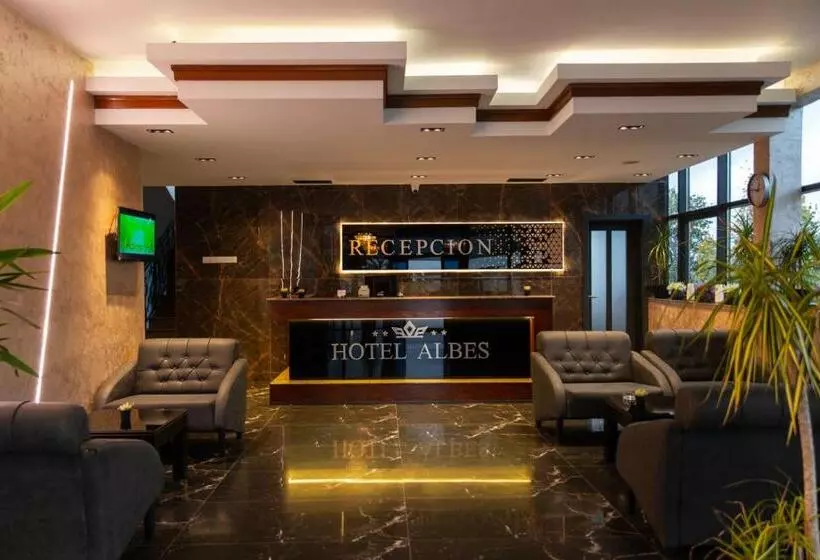 Hotelli Albes