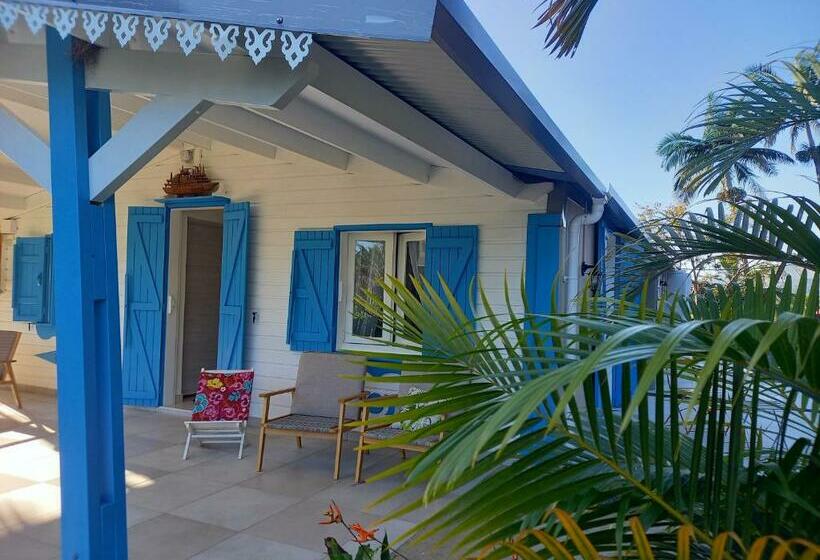 هتل کپسول La Grenadine