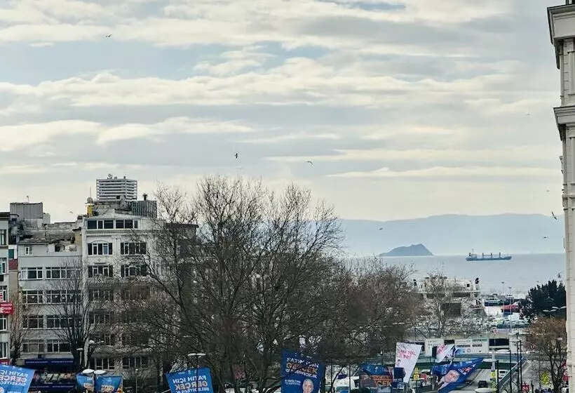 ホテル Istanbul Midpoint