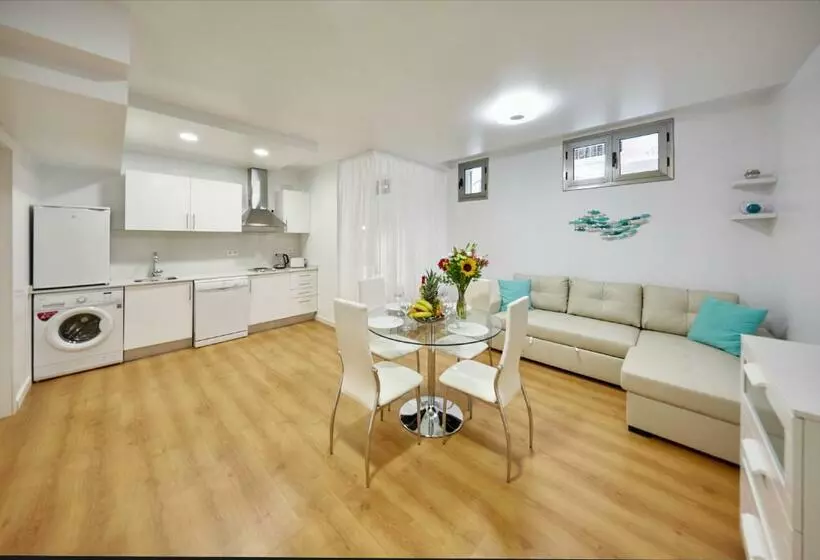 Apart Hotel Happy Life