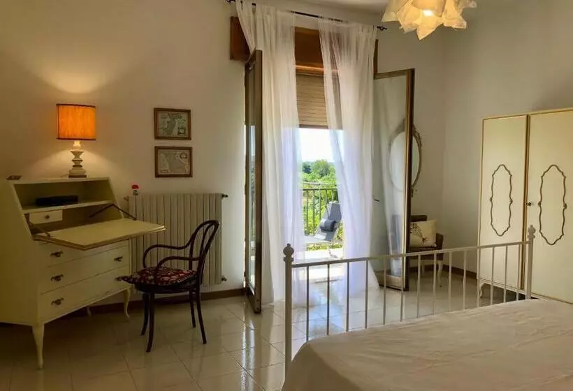 تختخواب و صبحانه Casamonaco