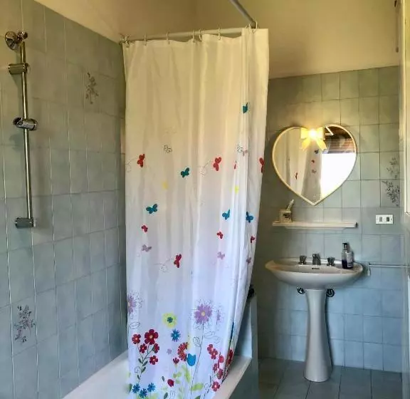 تختخواب و صبحانه Casamonaco