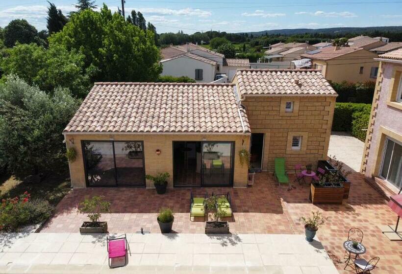 تختخواب و صبحانه Mazet Des Lavandes