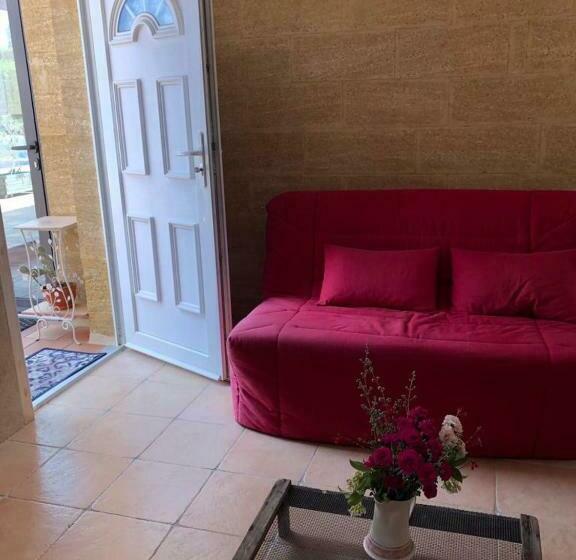 تختخواب و صبحانه Mazet Des Lavandes