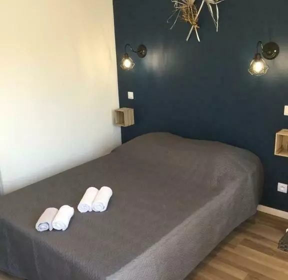 ベッドアンドブレックファースト Les Palmiers